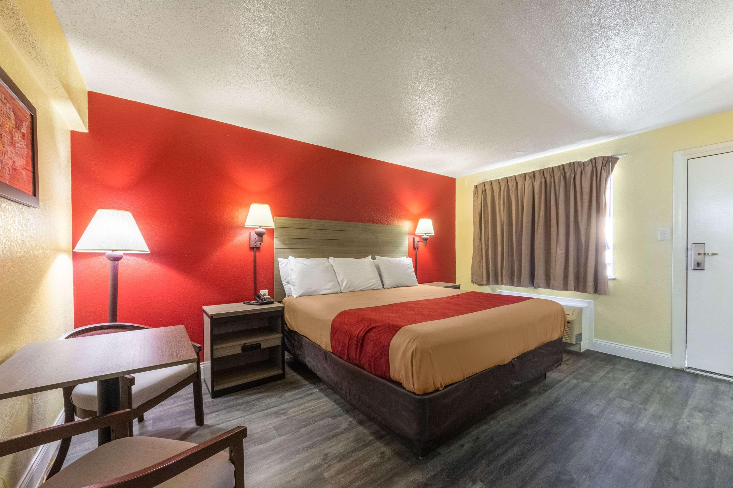 Econo Lodge San Marcos University Area Exteriér fotografie